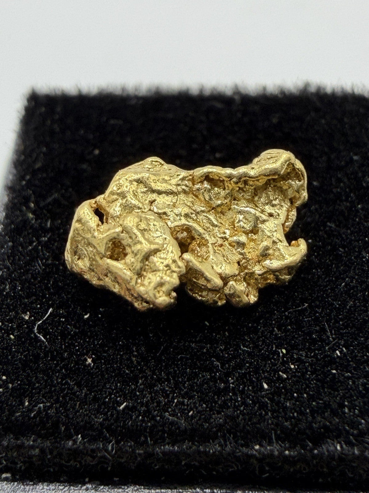 Beautiful Unique Round Mountain Mine Gold Nugget 0.563g Placer Gold    2