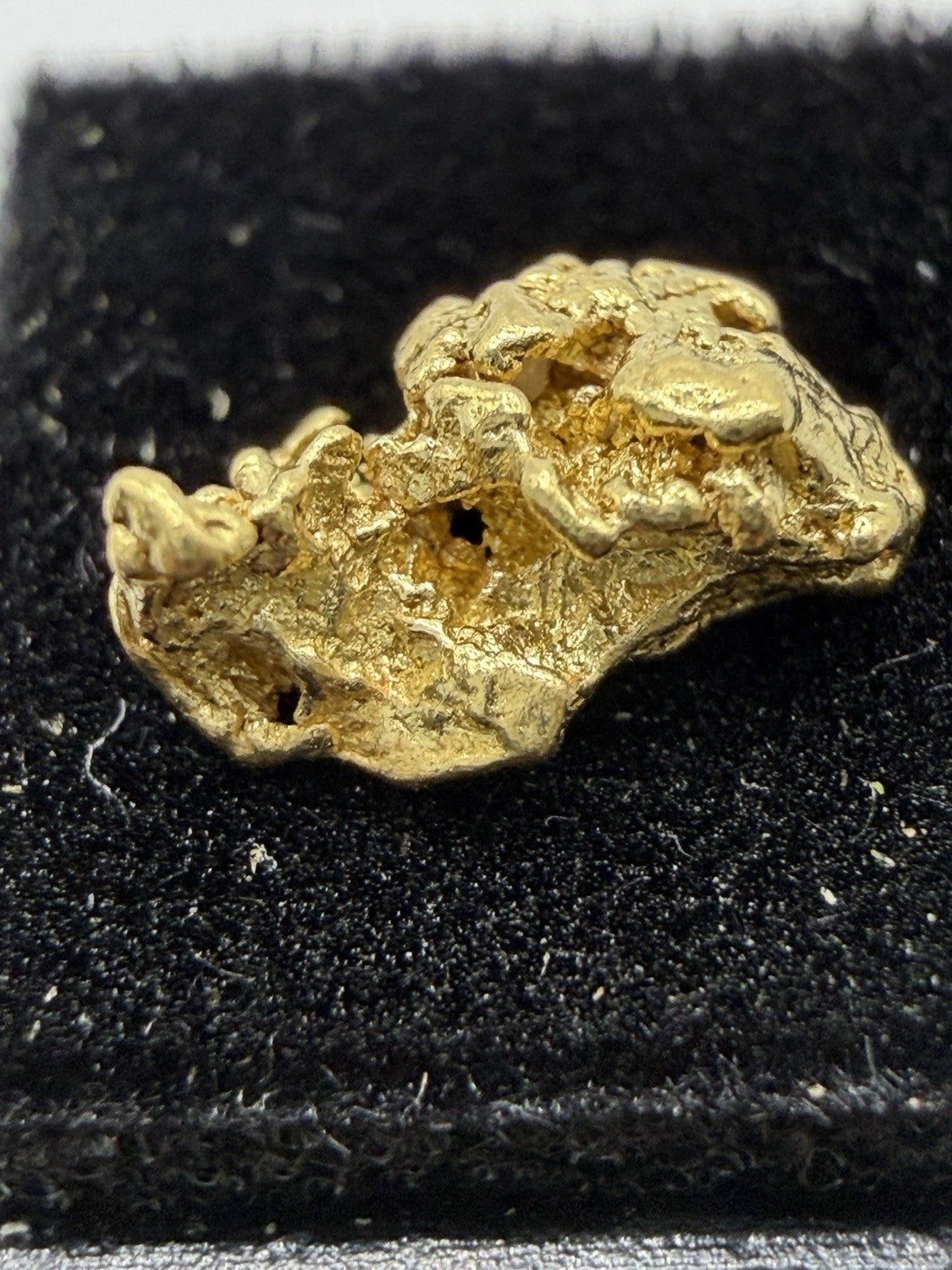 Beautiful Unique Round Mountain Mine Gold Nugget 0.563g Placer Gold    1