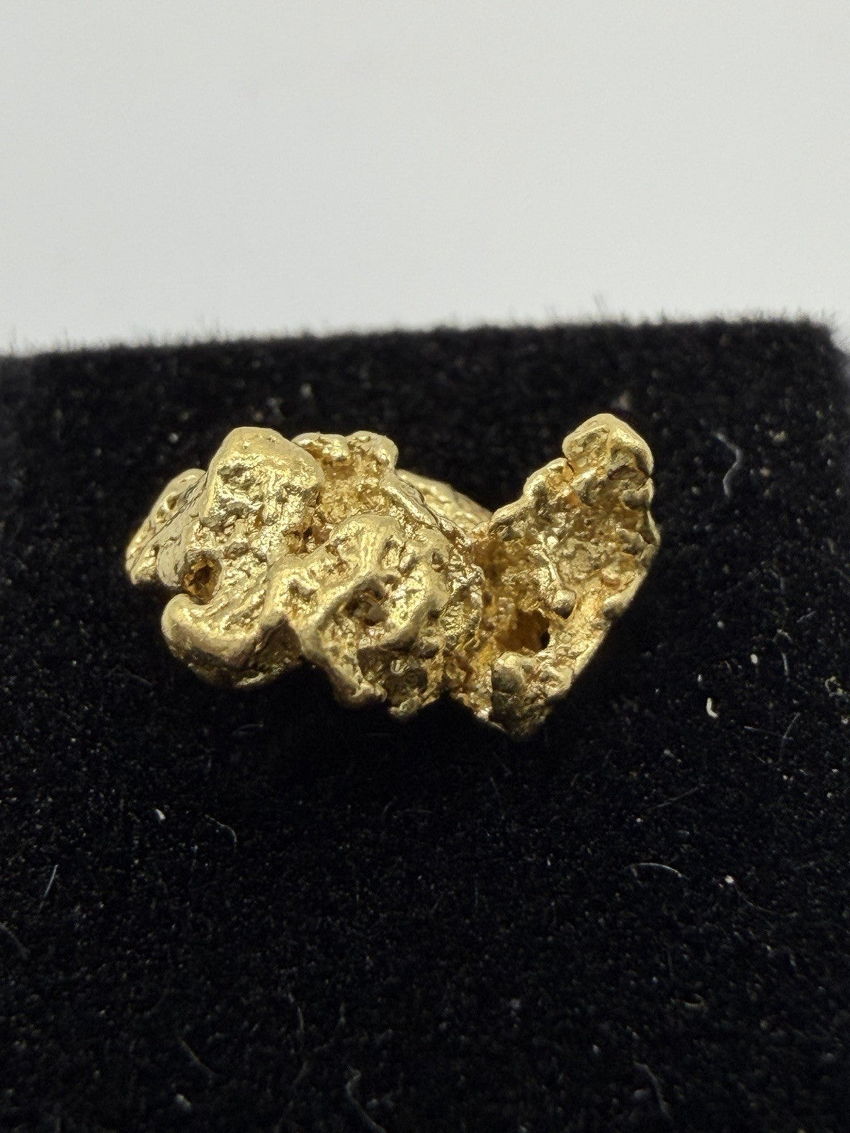 Beautiful Unique Round Mountain Mine Gold Nugget 0.563g Placer Gold    0
