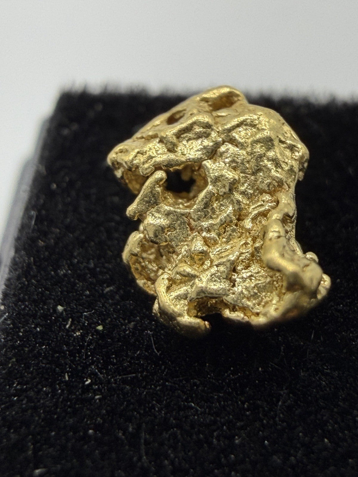 Beautiful Unique Round Mountain Mine Gold Nugget 0.563g Placer Gold    3